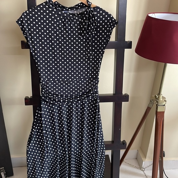 Gorgeous Retrolicious brand, polka dots dress with tie bow on shoulder, Size M - Picture 9 of 9